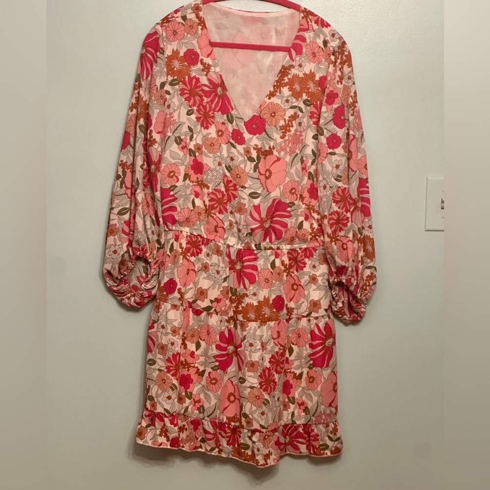 NWOT Stunning Dress